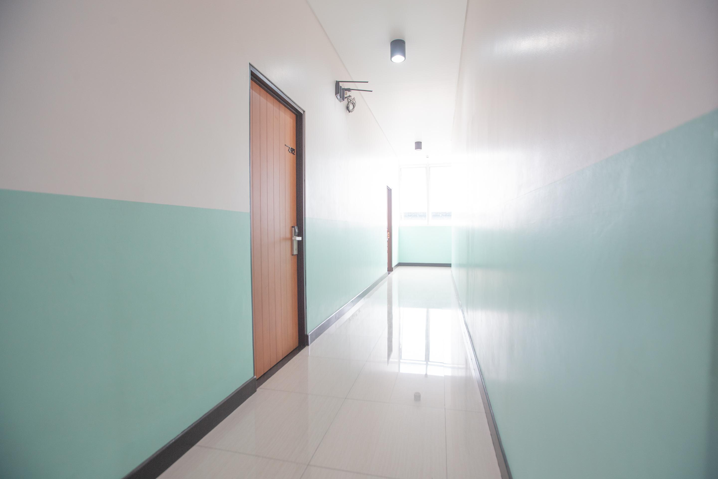 Oyo 127 W Residence Джакарта Экстерьер фото